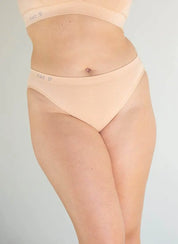 Callie Brief 4 SetSetsnullQUICK FACTS
Natural hip bikini brief
Thin, soft waistband
Semi-seamless design
78% Lenzing Tencel, 17.8% Polyamide and 4.2% Elastane
Our Callie brief elevates the