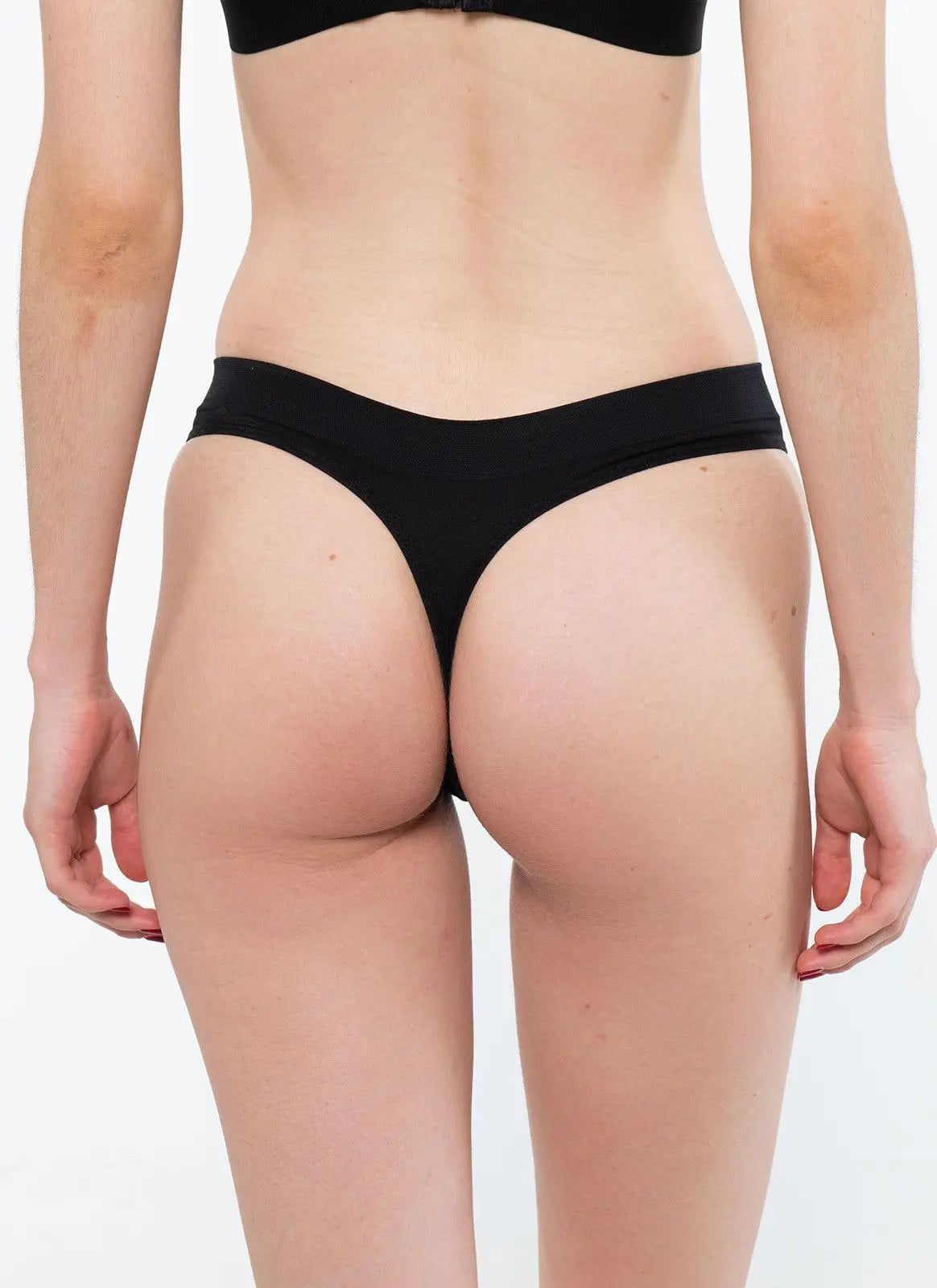 Natv Cheeky G String - Signature ColoursG StringCheeky GMeet The Cheeky G – Seamless, Soft & Seriously Comfy
She puts the OG in G String. The Cheeky G is your everyday, feel-good, barely-there bestie. With a flatterin