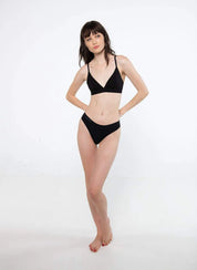 The Cheeky 7 G Bundle - Signature ColoursSetsnullMedium G string 
Thin, soft waistband
Semi-seamless design
78% Lenzing Modal, 17.8% Polyamide and 4.2% Elastane
Putting the OG in G string, this cheeky little numbe