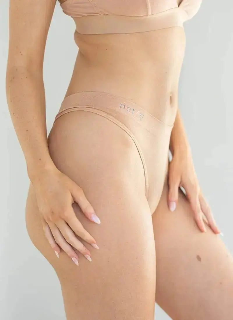The Cheeky 7 G Bundle - Signature ColoursSetsnullMedium G string 
Thin, soft waistband
Semi-seamless design
78% Lenzing Modal, 17.8% Polyamide and 4.2% Elastane
Putting the OG in G string, this cheeky little numbe