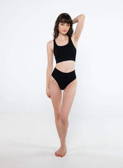 The ChiChi 4 G BundleSetsnullOur ChiChi G is a shape shifting, high waisted G String that will hold you tight in all the right places. 
Buy 3 get 1 free! Choose your colour!
 This is a specialis