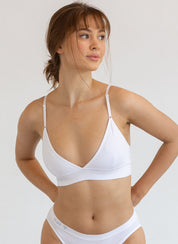 V CROP - WHITE