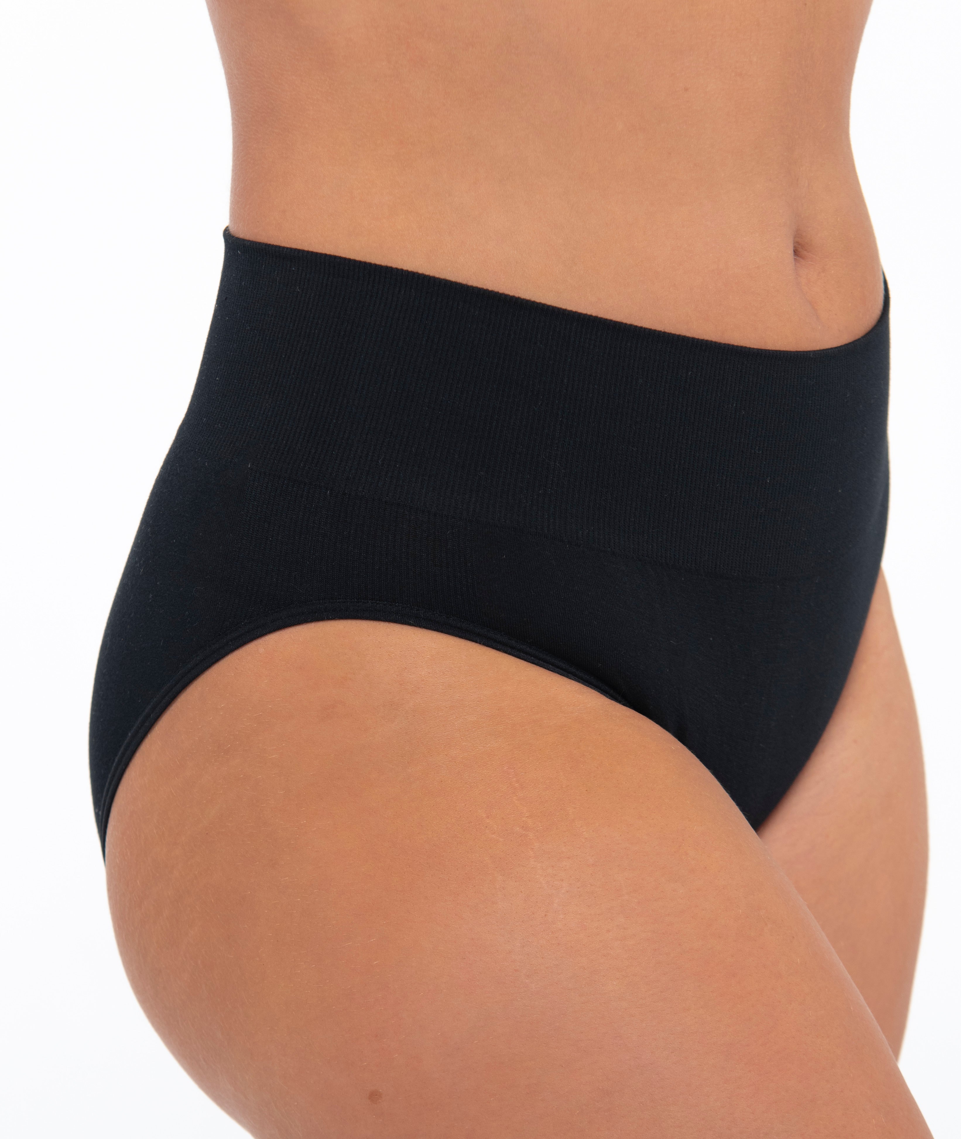 ChiChi Brief + Racer Crop Black