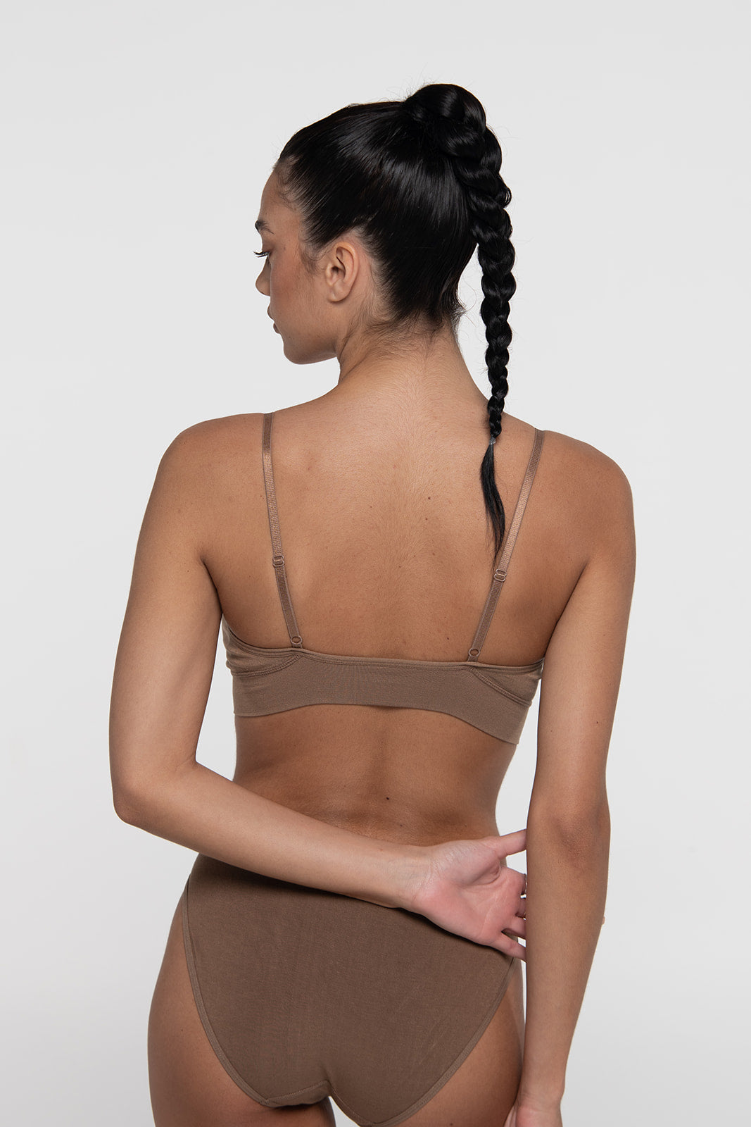 V CROP - BRONZE