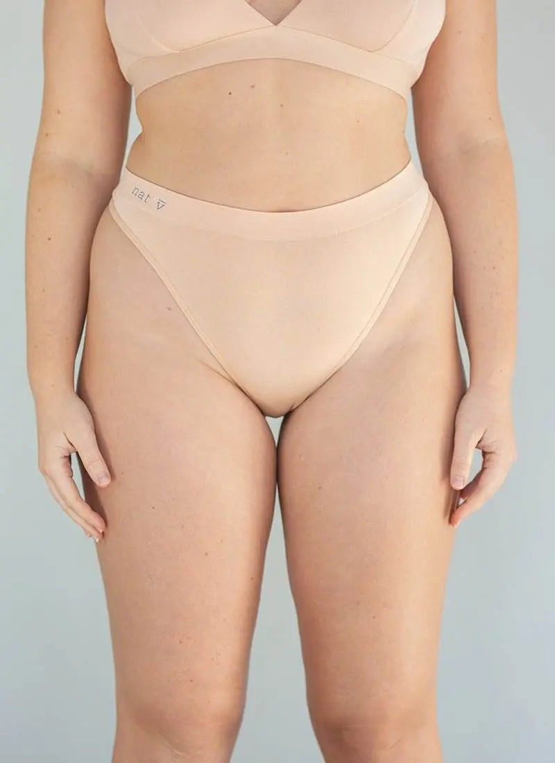 Natv Cheeky G String - Signature ColoursG StringCheeky GMeet The Cheeky G – Seamless, Soft &amp; Seriously Comfy
She puts the OG in G String. The Cheeky G is your everyday, feel-good, barely-there bestie. With a flatterin
