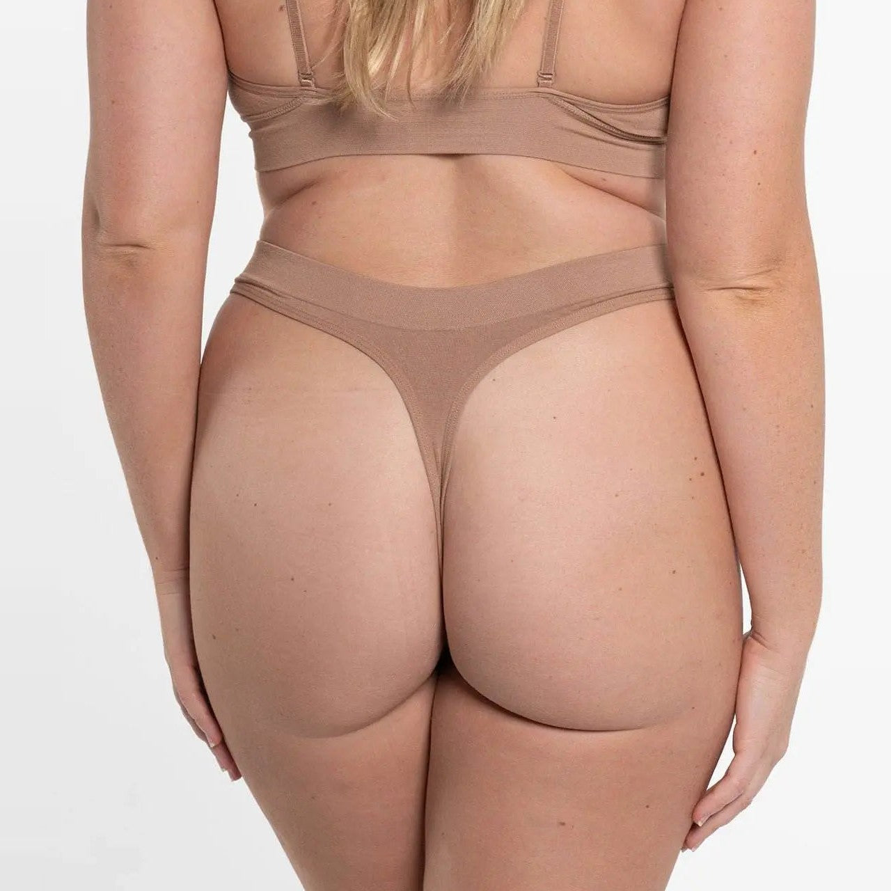 natv-cheeky-semi-seamless-g-string-chestnut-4x5.jpg